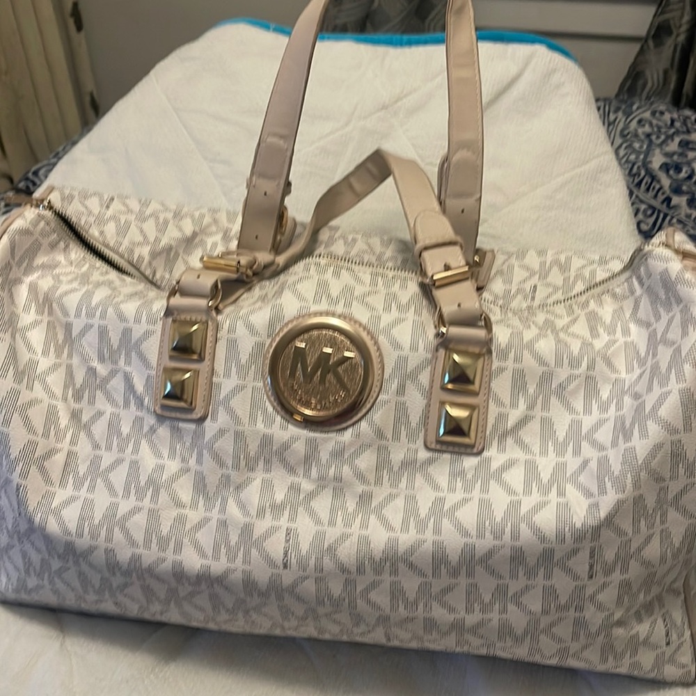 Michael Kors traveling bag